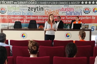 Gemlik Belediyesi çalışanları Temel Afet Bilinci Eğitimi aldı